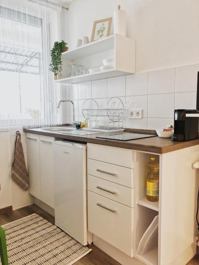 Tramini Apartmanok Eger Exteriör bild