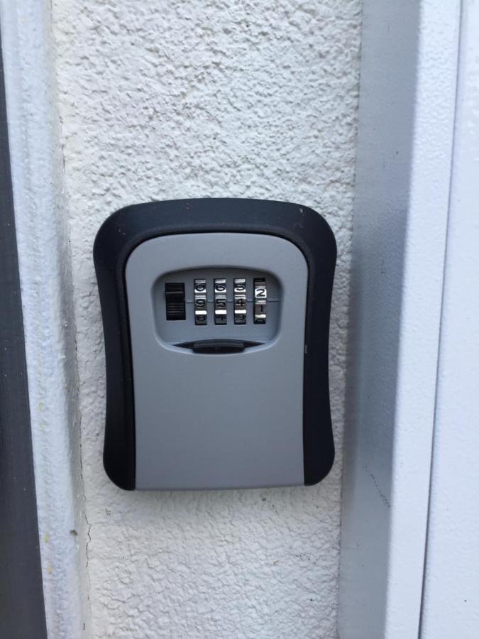 Tramini Apartmanok Eger Exteriör bild