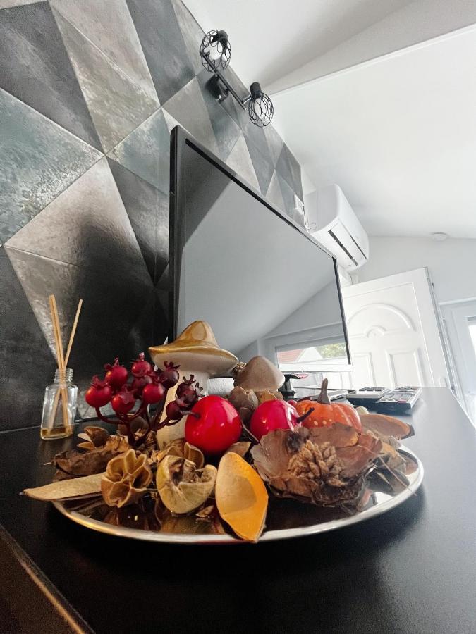 Tramini Apartmanok Eger Exteriör bild